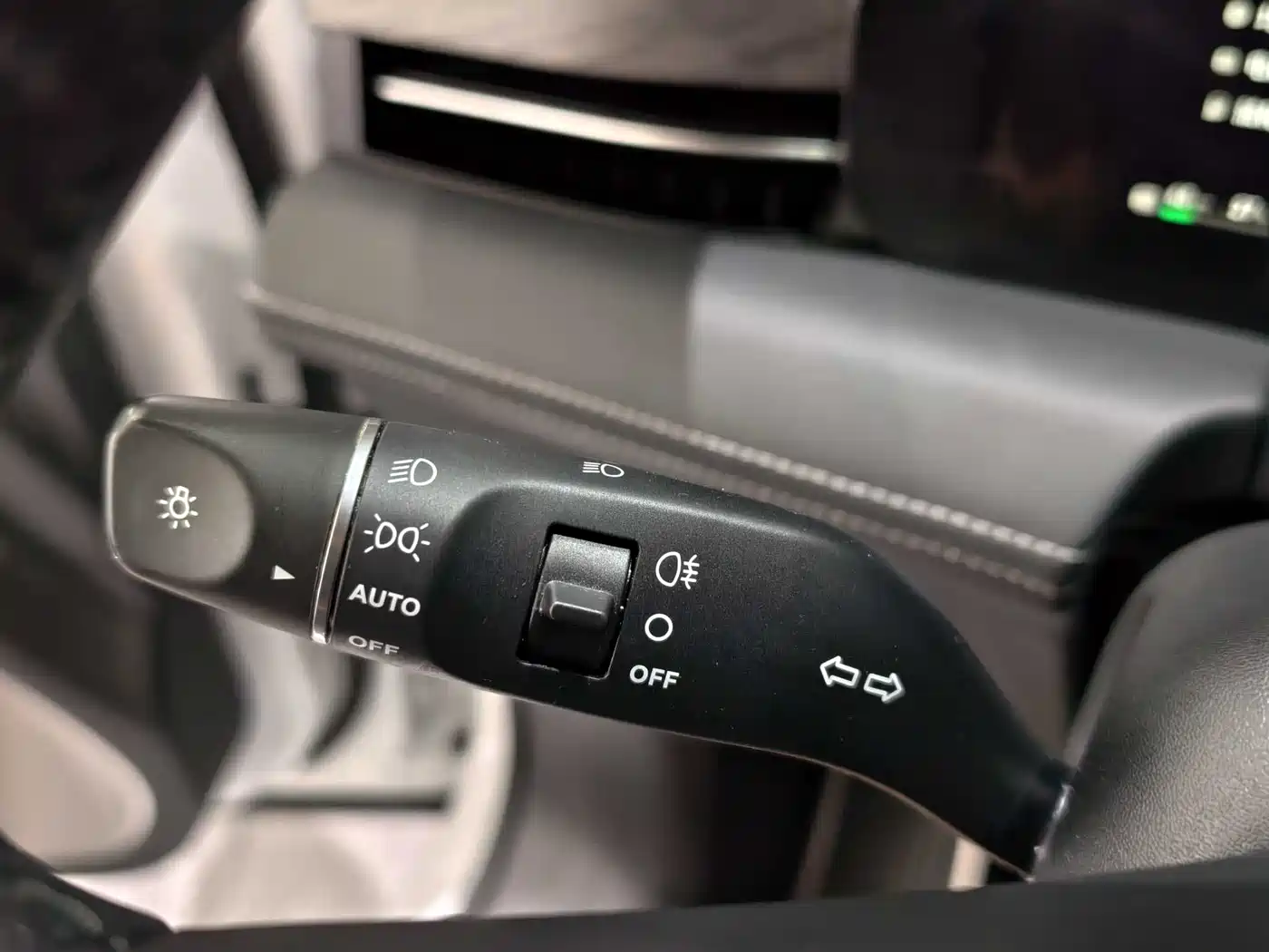 AITO Wenjie AITO M5 2022 Extended Range AWD Flagship фото 13