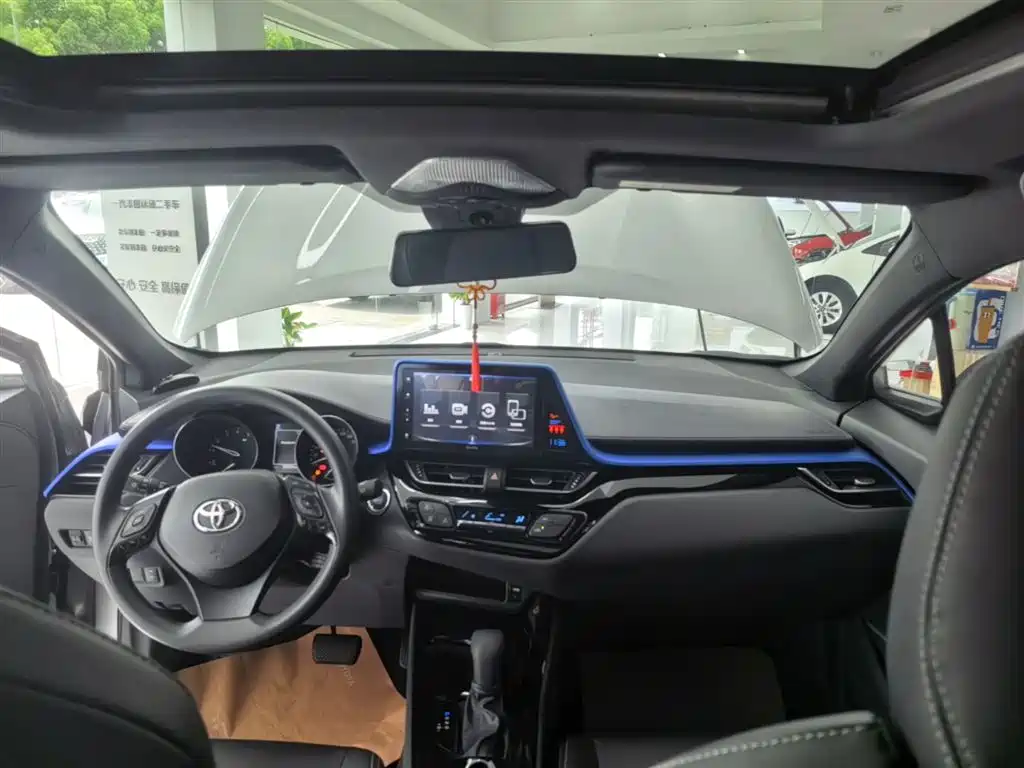 Toyota IZOA 2020 2.0L Yi Xiang Edition фото 16