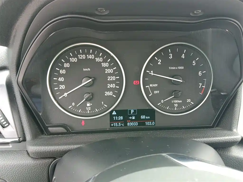 BMW 2 Series Touring 2016 218i Leading фото 8