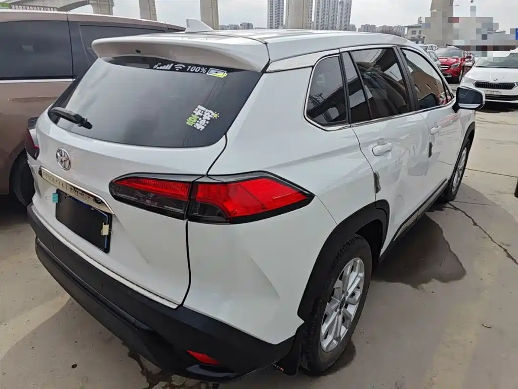 Toyota Frontlander 2023 2.0L CVT Leading Edition фото 5