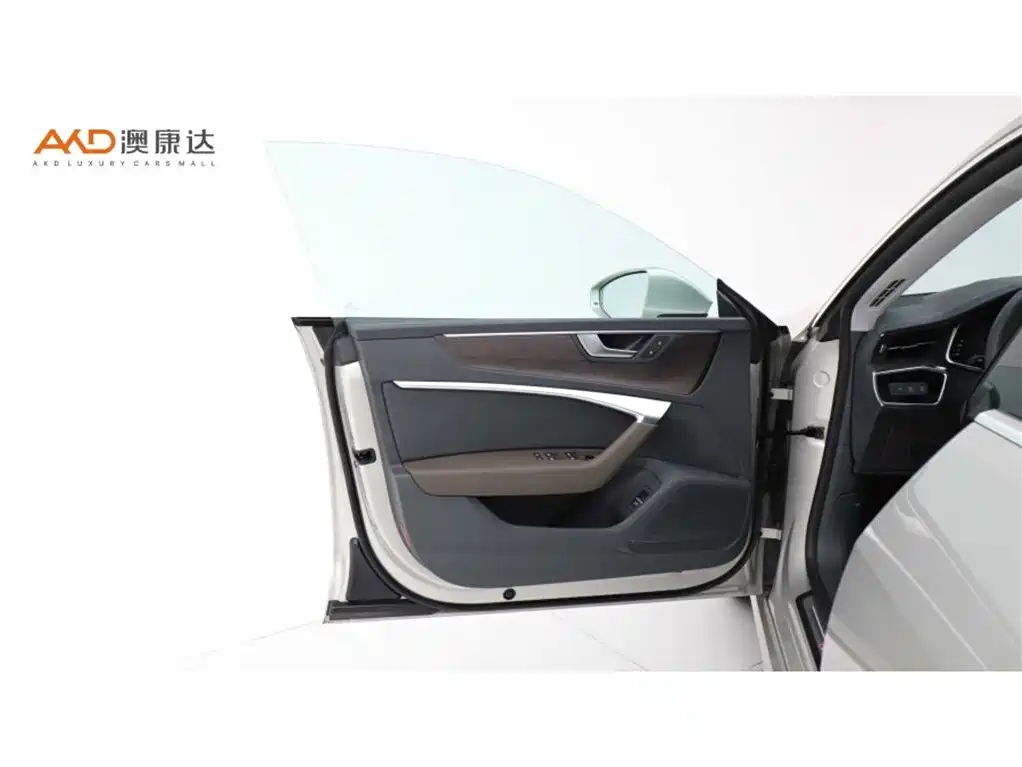 Audi A7L 2022 45 TFSI quattro S-line Paladin фото 10