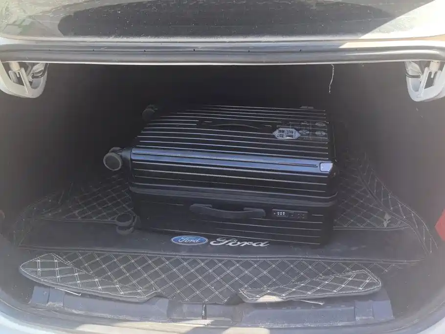 Ford Escort 2022 2021 1.5L Automatic Diamond Edition