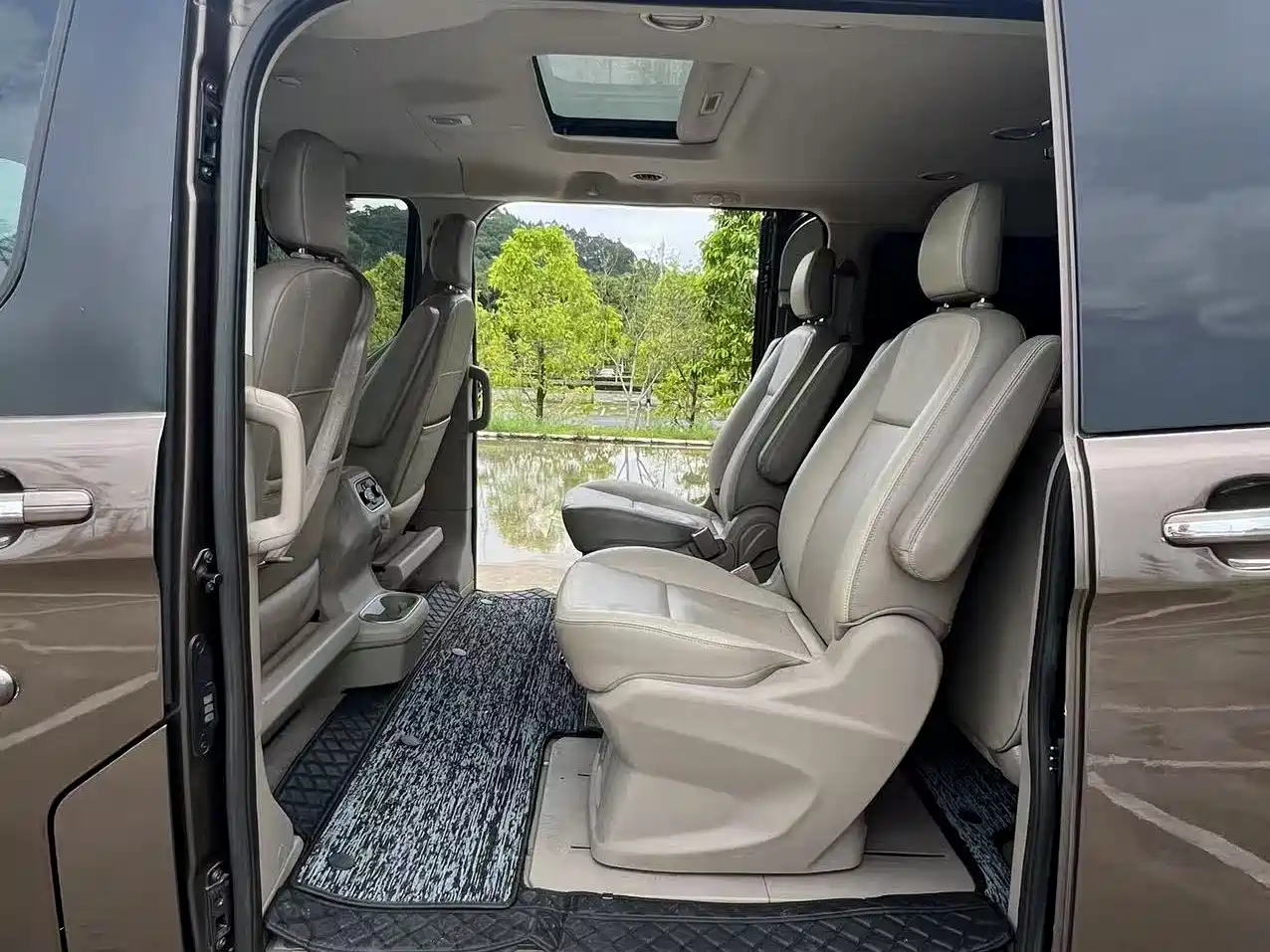 Ford Tourneo 2020 2017 2.0T Automatic Smart Elite Edition