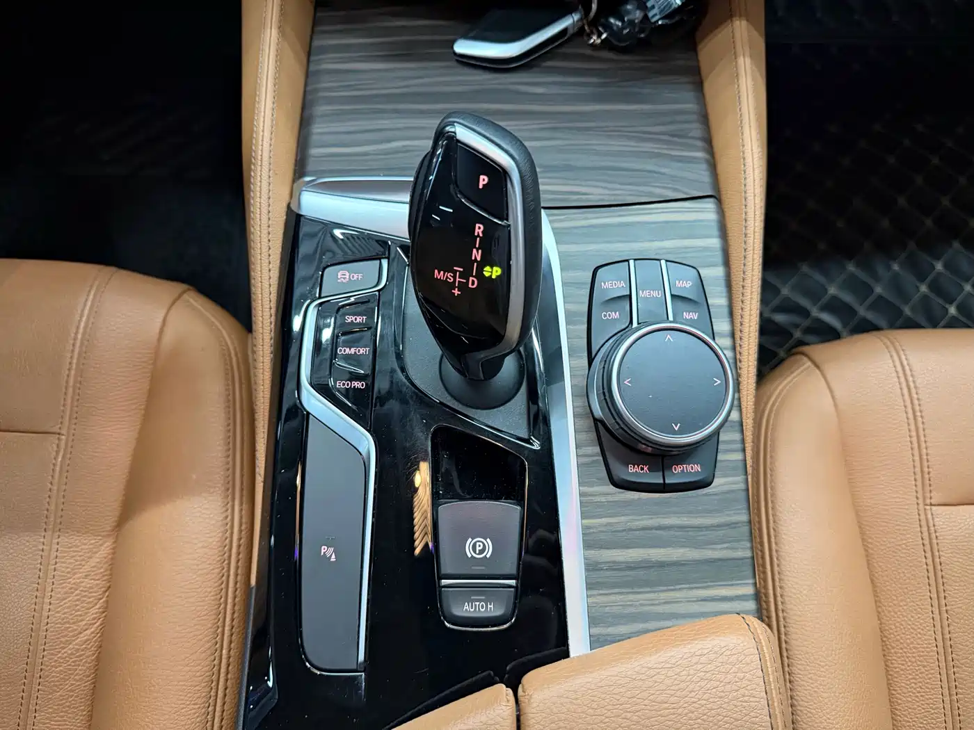 BMW 5 Series 2020 530Li Leading Luxury Package фото 17