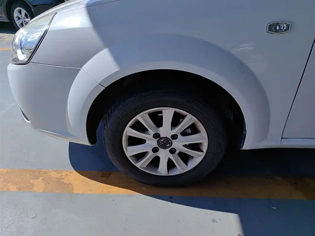 Buick Excelle 2015 1.5L Manual Classic фото 23
