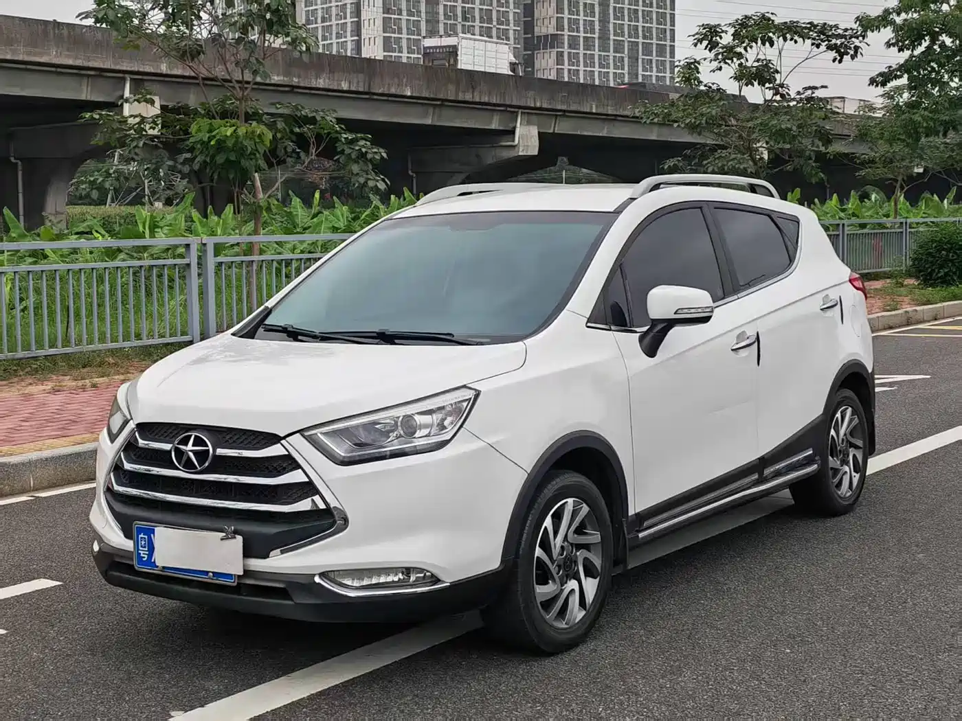 JAC Motors Refine S3 2016 2016 1.5L CVT Luxury Smart