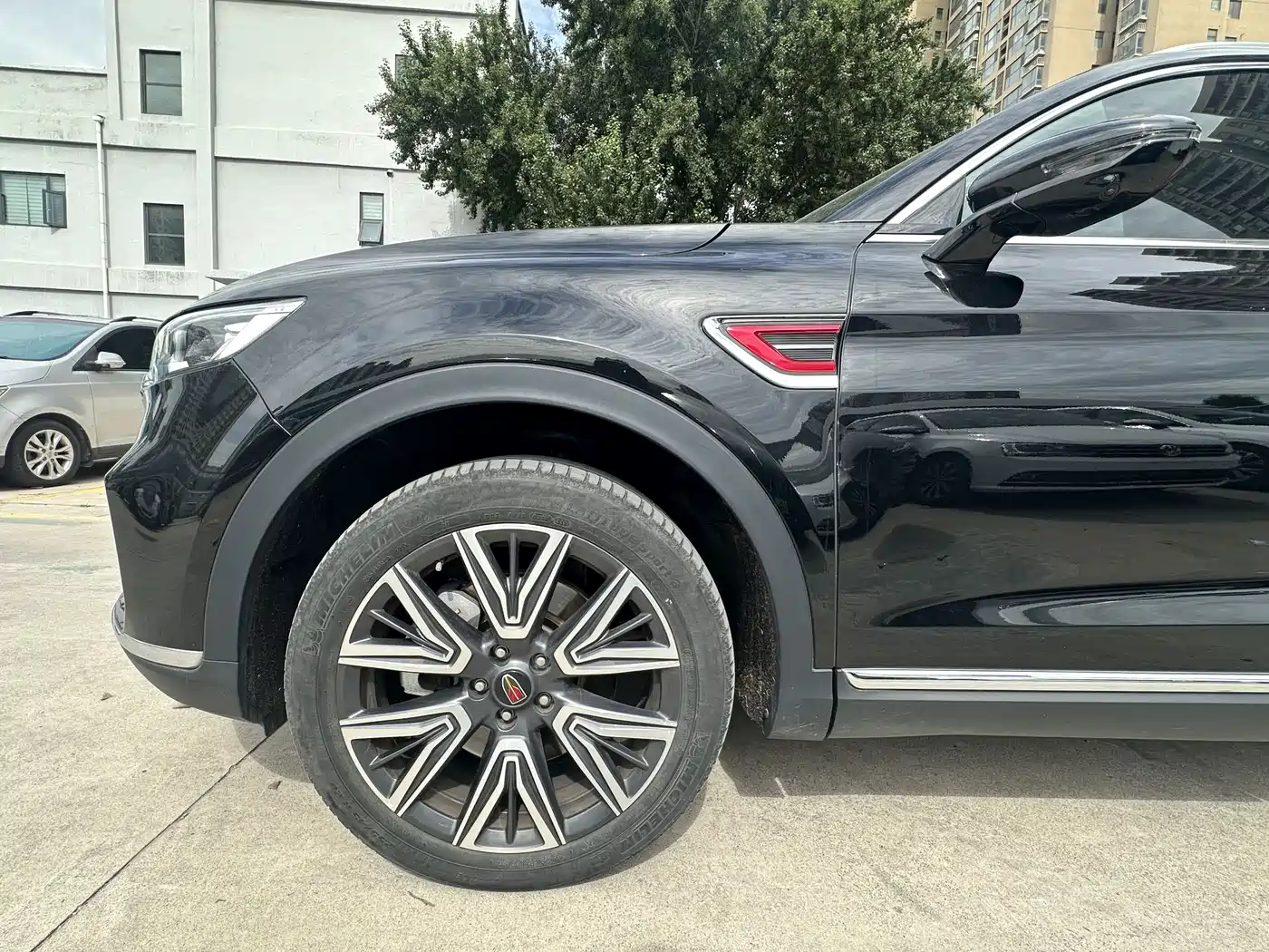 Hongqi HS5 2022 2.0T Smart Connect Flagship AWD Edition фото 9