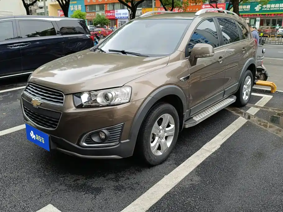Chevrolet Captiva 2017 2015 2.4L 2WD Urban Edition 5-seater