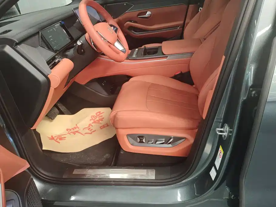 BYD Tang L 2025 2025 DM 175KM Drone Player Edition