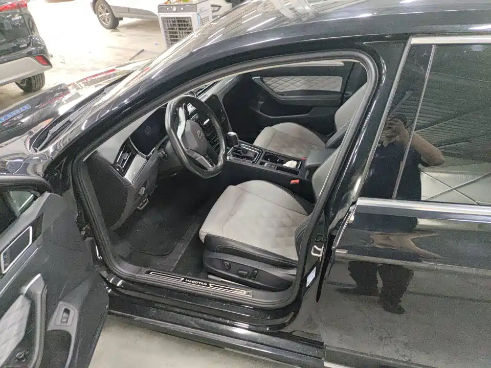 Volkswagen Magotan 2023 2 Million Units Anniversary Edition 330TSI DSG Leading Type фото 6