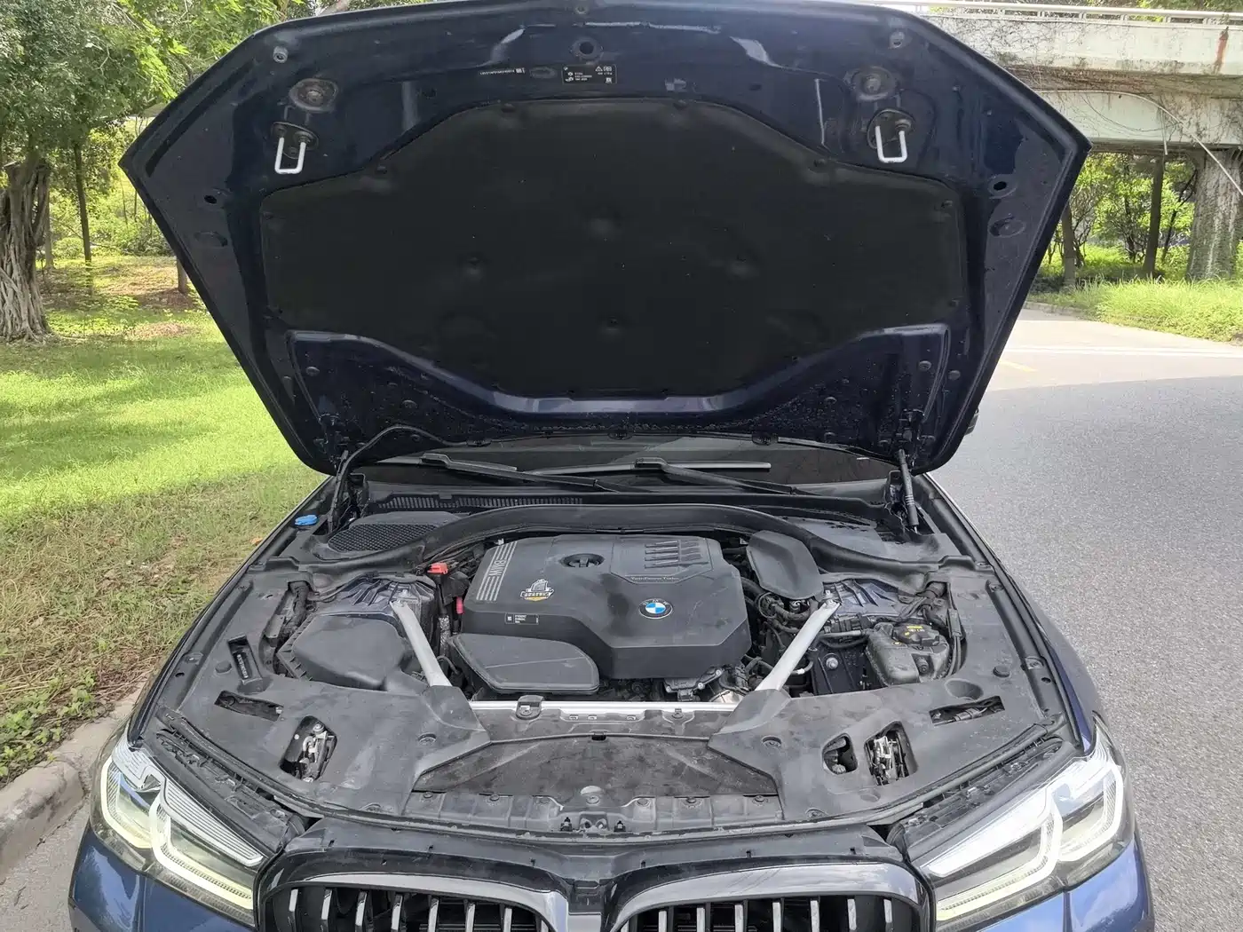 BMW 5 Series 2021 525Li M Sport Package фото 19