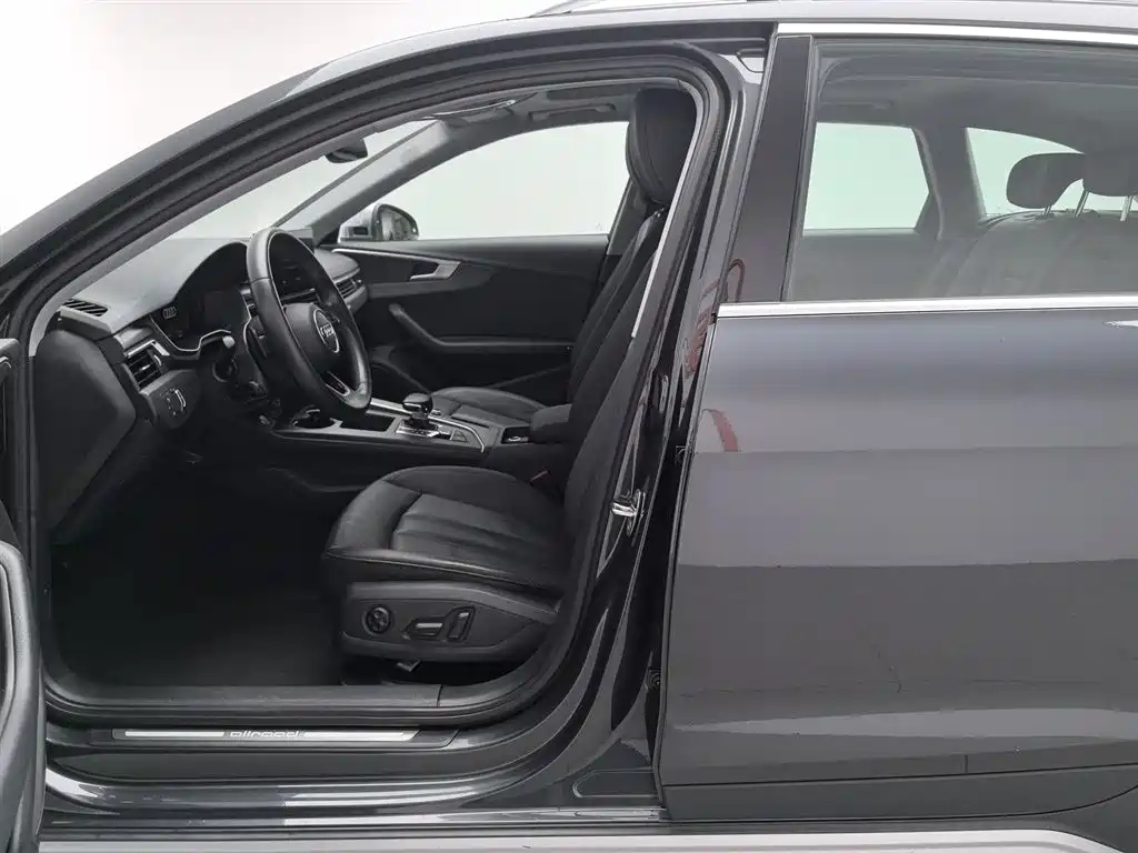 Audi A4 (Import) 2022 2022 allroad quattro