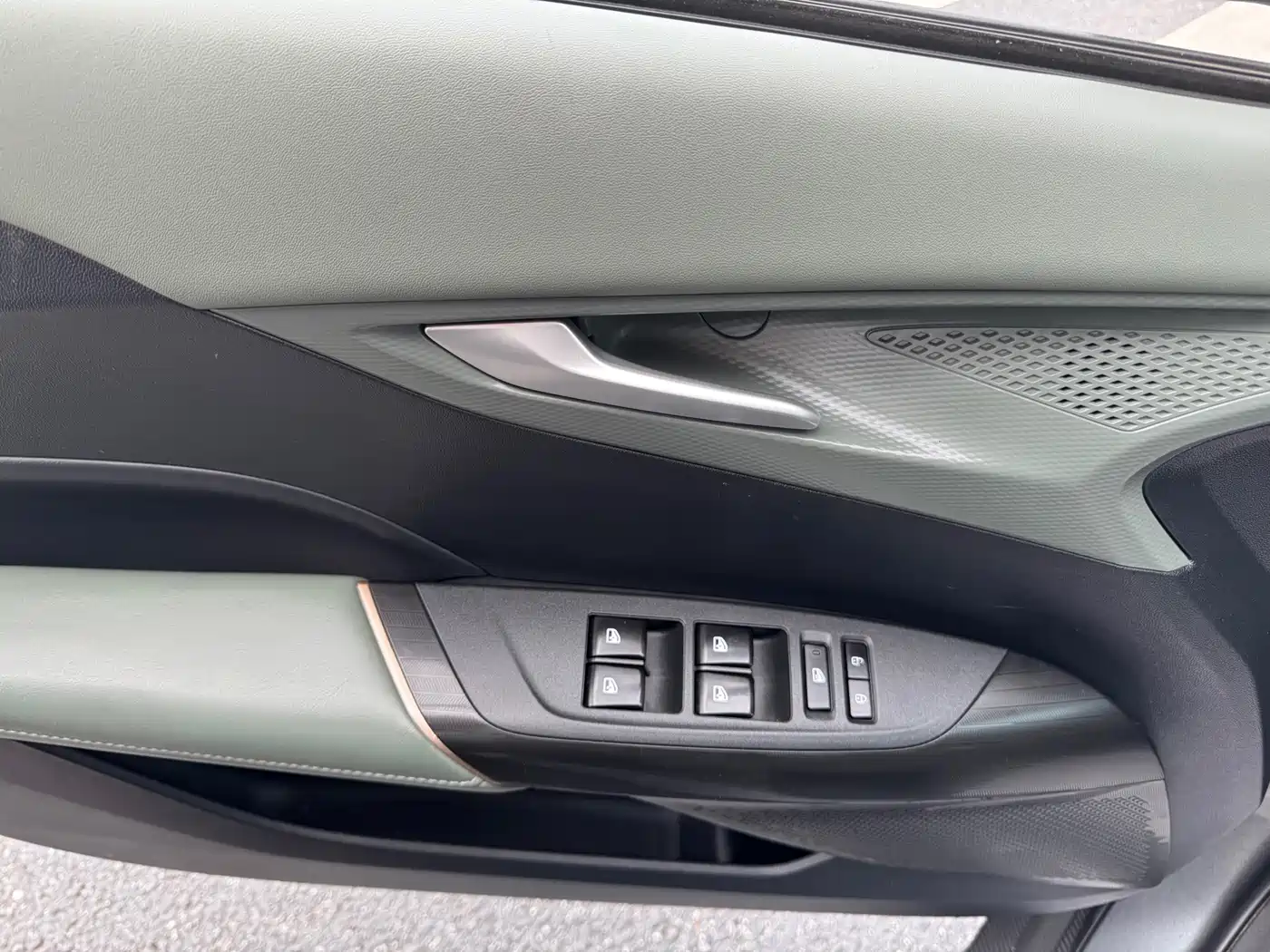 Photo 9 - Changan Eado