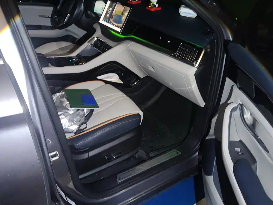 Фото 8 - BYD Qin PLUS