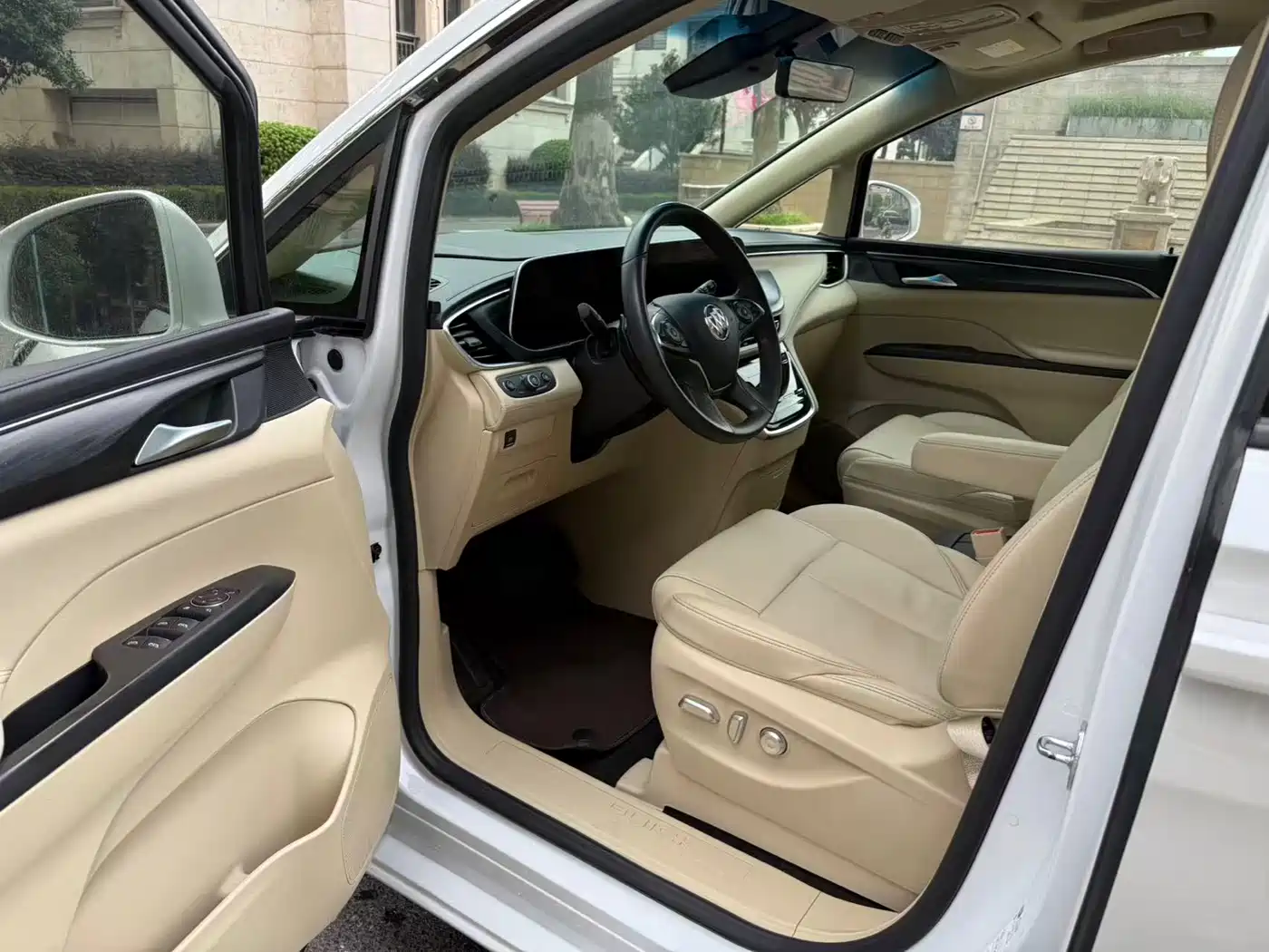 Buick GL8 2022 ES Landmark 653T Premium фото 6