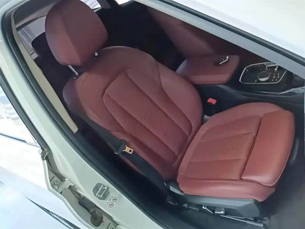 BMW iX3 2023 Leading Type фото 25