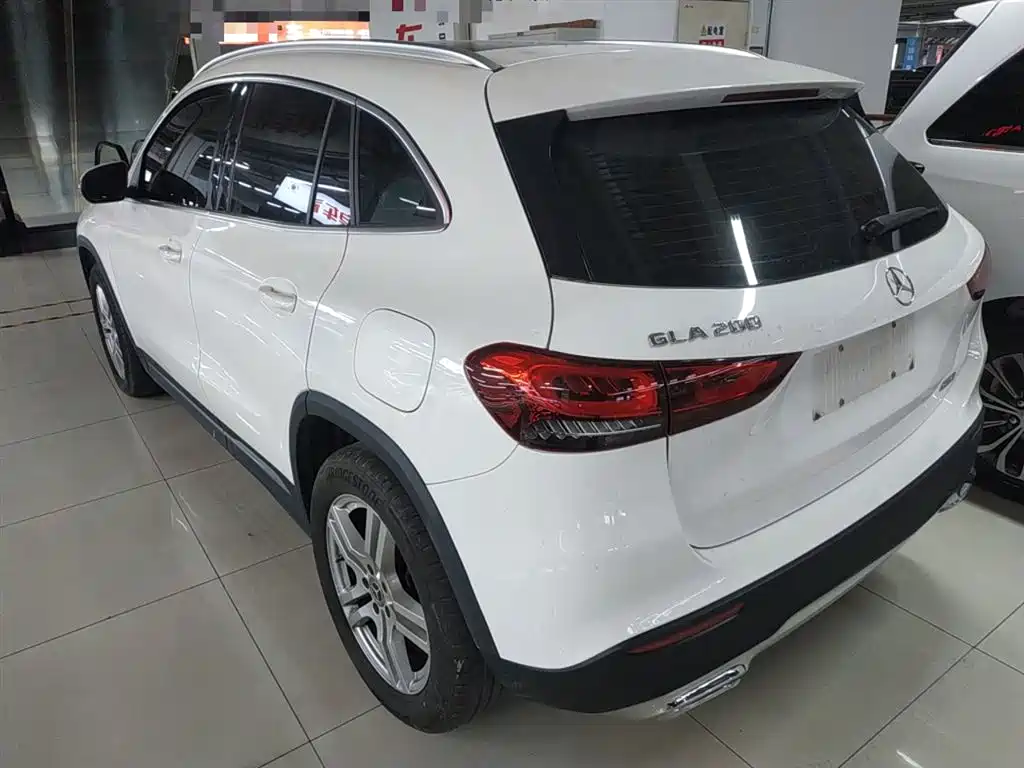 Mercedes-Benz GLA 2022 Facelift II GLA 200 фото 23