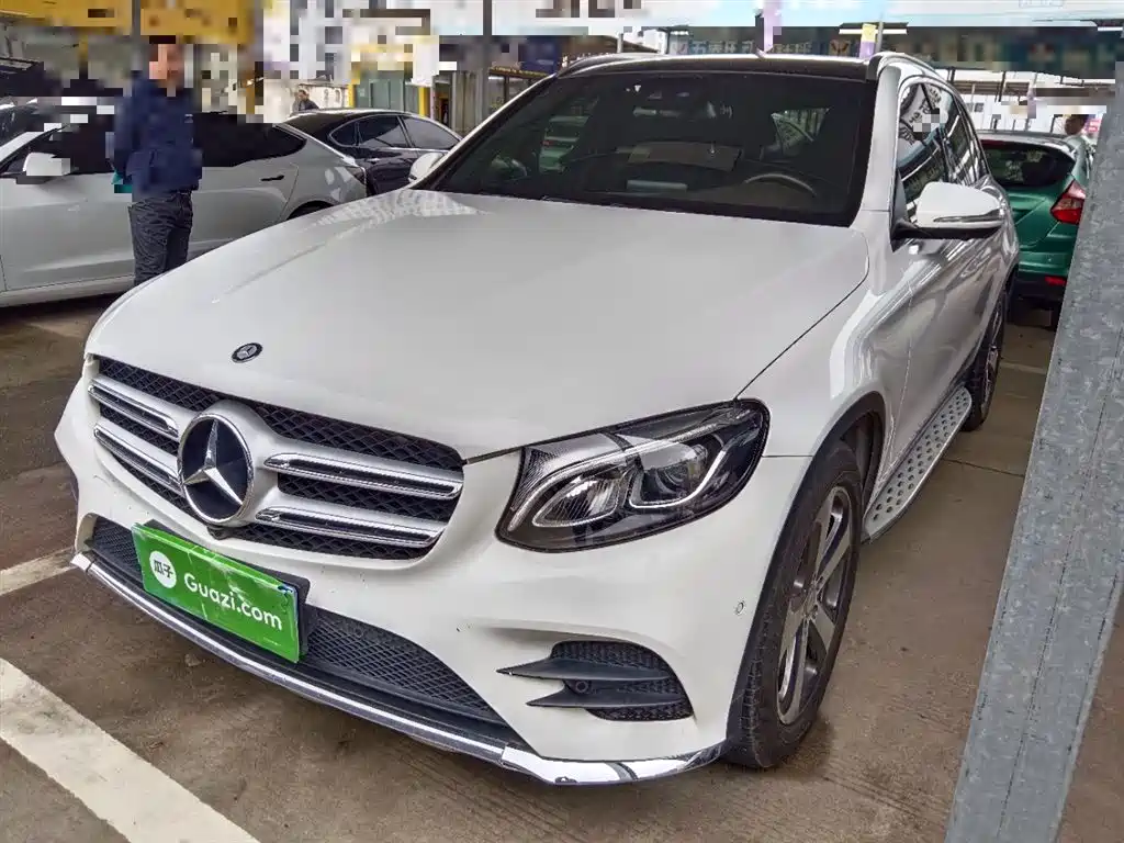 Mercedes-Benz GLC 2017 GLC 260 4MATIC Luxury фото 2