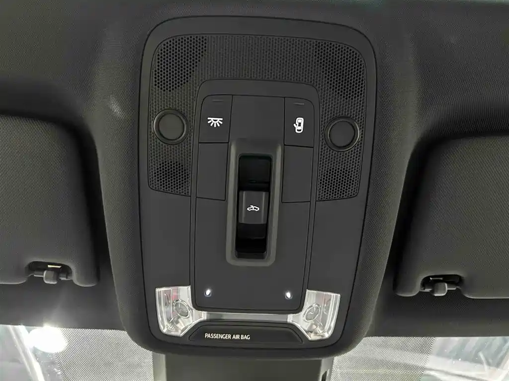 Audi A3 2024 Model Sportback 35 TFSI RS Edition фото 8