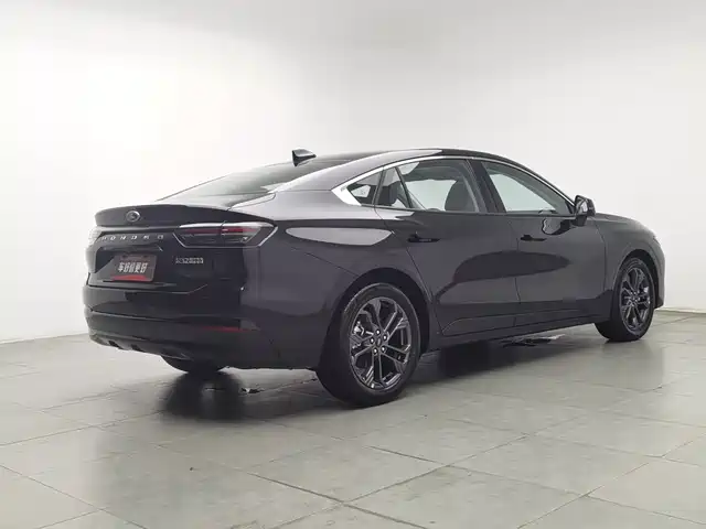 Ford Mondeo 2026 2.0T Fuel Trend — фото 2