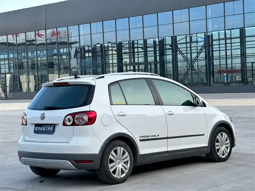Volkswagen Golf (Import) 2011 1.4TSI Cross Golf фото 9