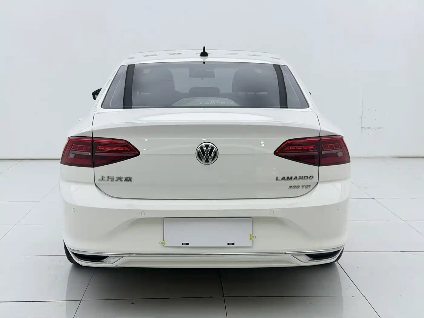 Photo 10 - Volkswagen Lamando