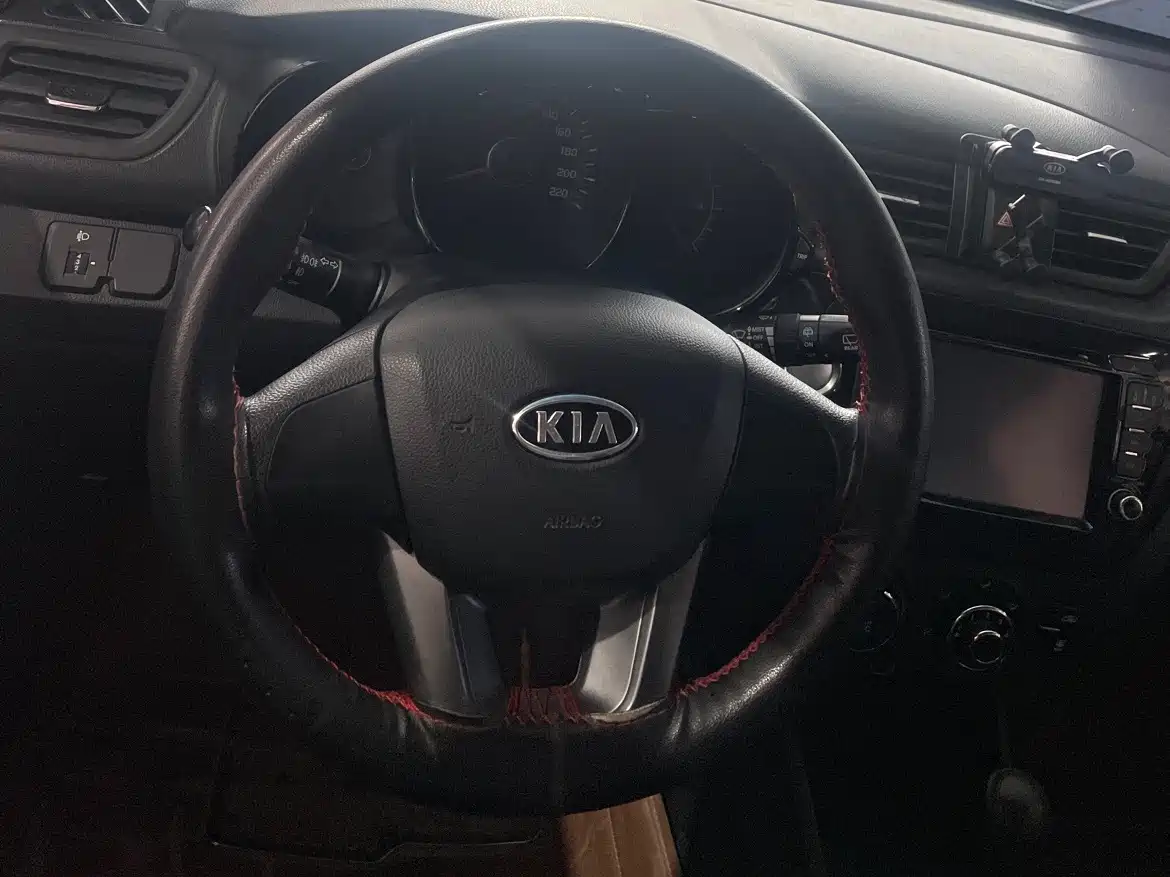Kia K2 2012 Model Hatchback 1.4L AT GLS фото 14