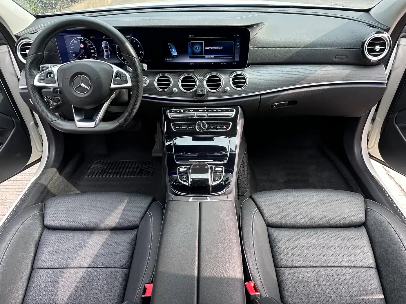 Mercedes-Benz E-Class 2016 E 200 L Sport Type фото 9