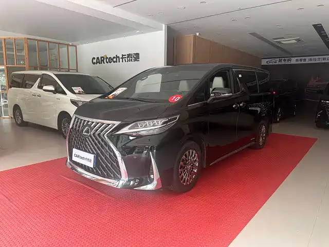Lexus LM 2022