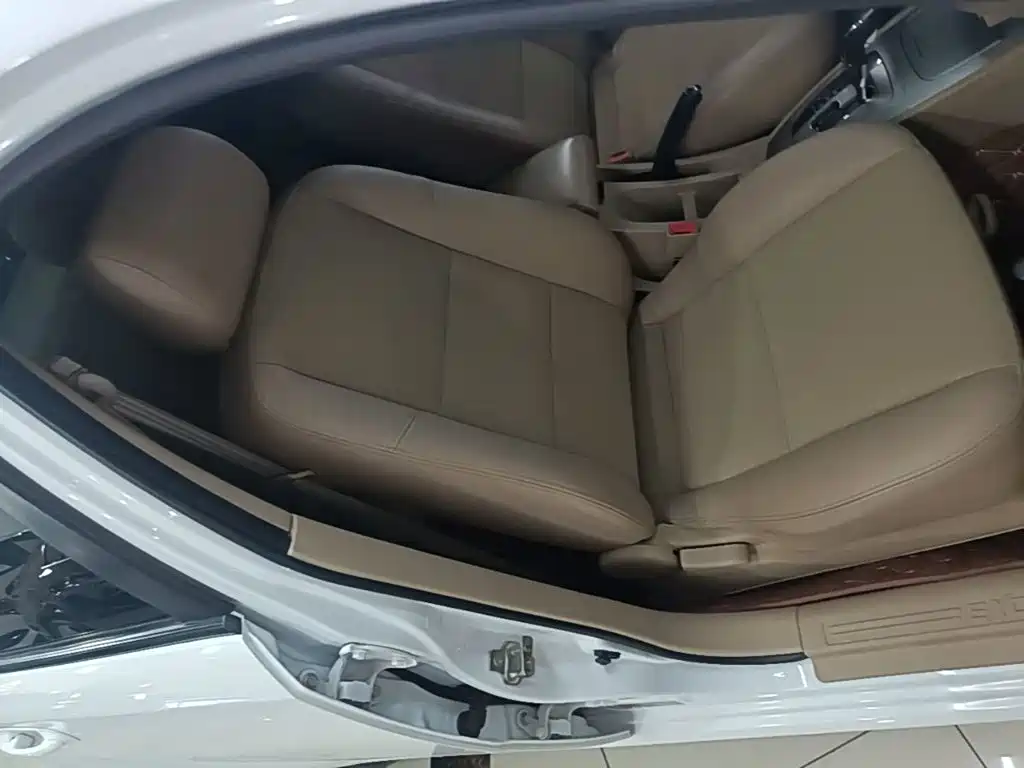 Фото 25 - Buick Excelle