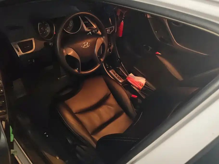 Hyundai Langdong 2015 2015 1.6L Auto Trend