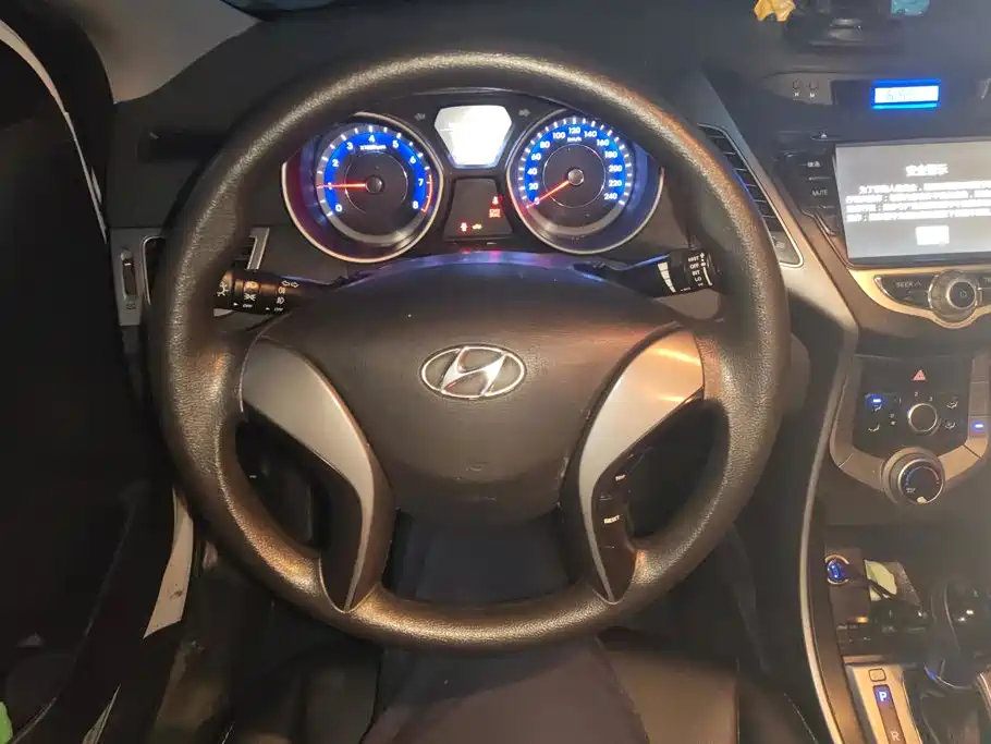 Hyundai Langdong 2015 2015 1.6L Auto Trend