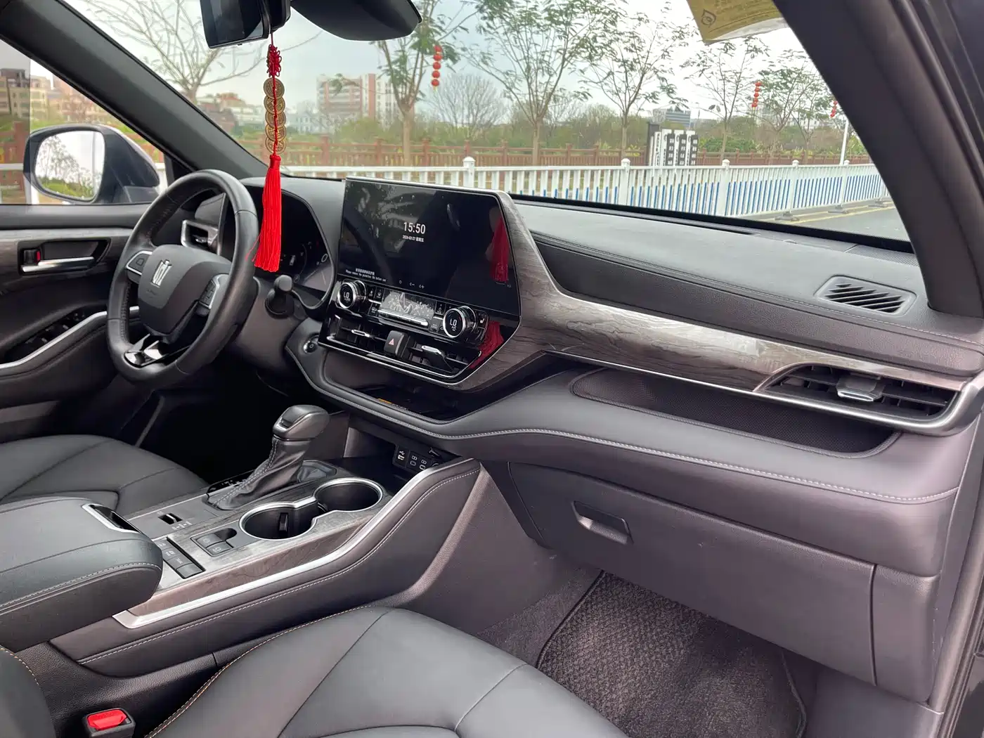 Toyota Crown Kluger 2024 2.5L HEV 4WD Premium Edition фото 6