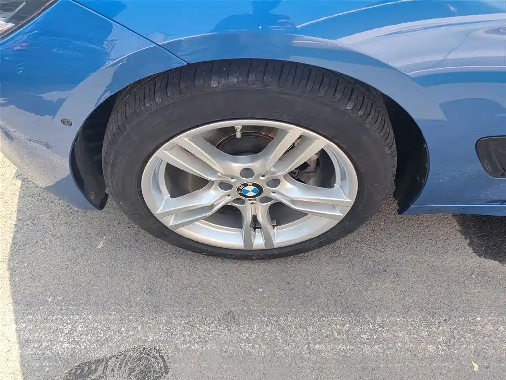 BMW 3 Series GT 2019 320i M Sport Package фото 23