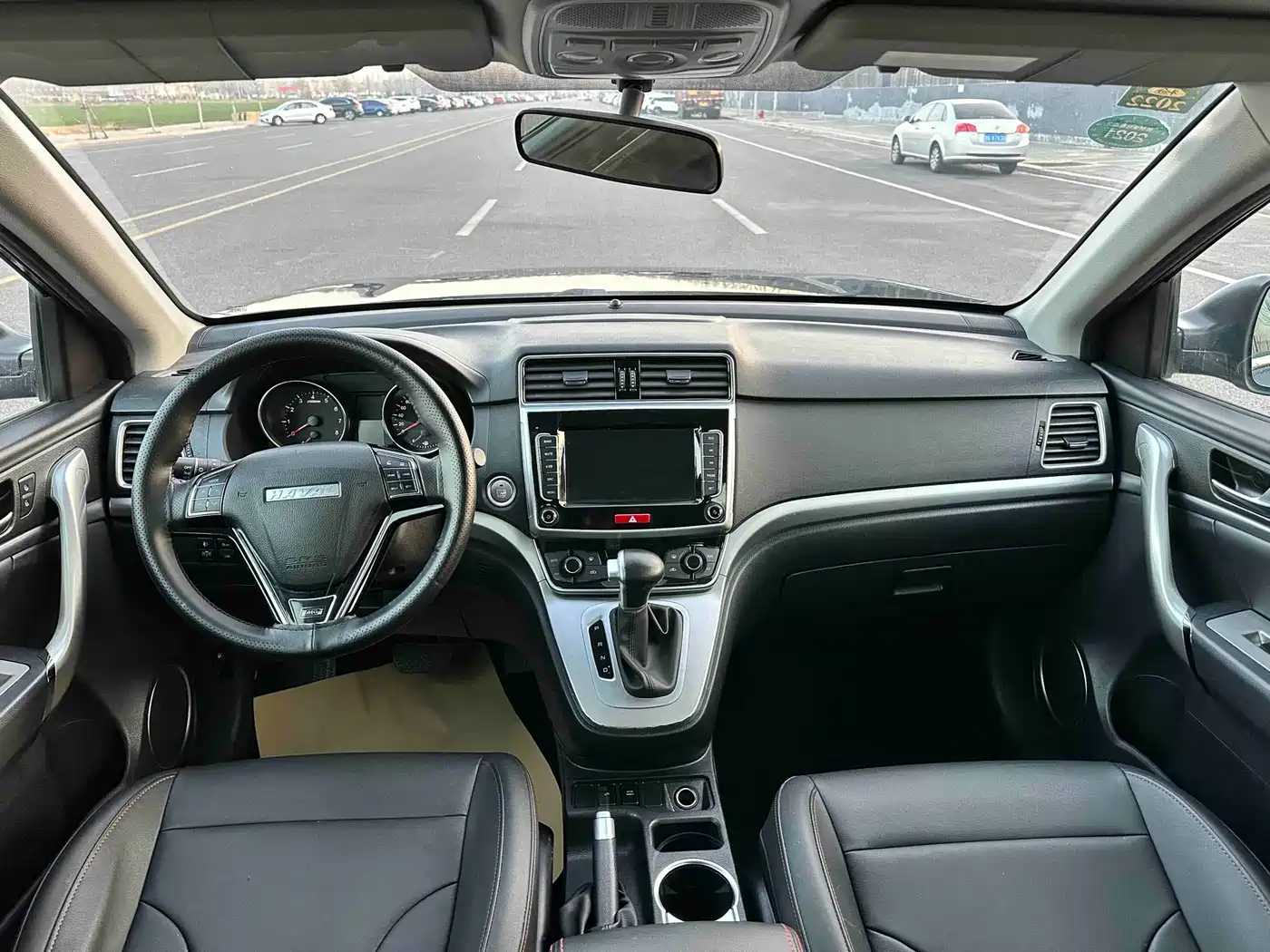 Haval M6 2019 1.5T DCT 2WD Elite Version China V фото 4