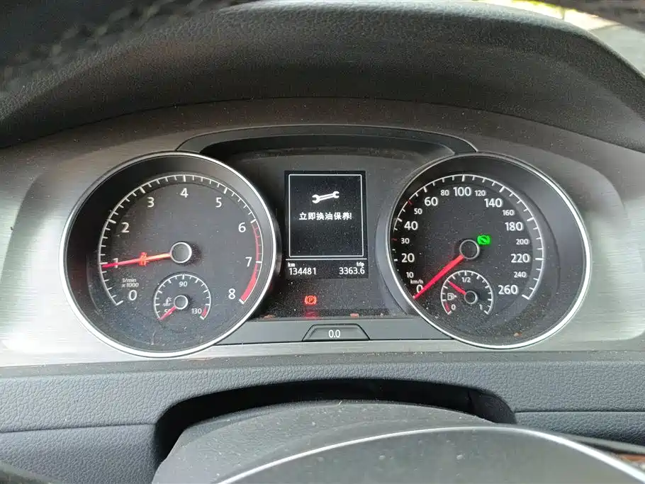 Volkswagen Golf 2016 1.6L Automatic Comfort фото 14