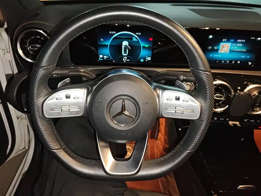 Mercedes-Benz A-Class 2019 A 180 L Sport Sedan фото 15