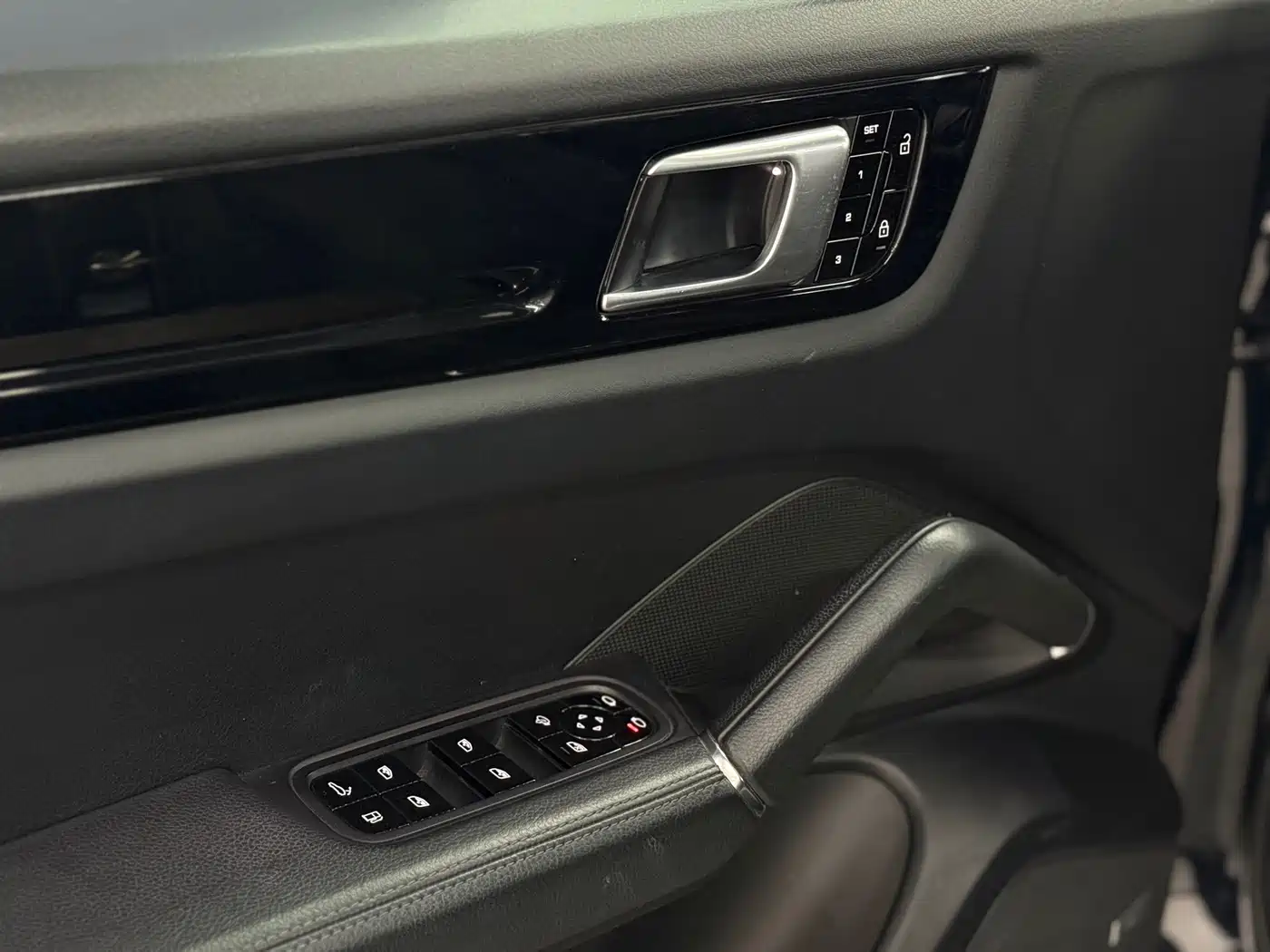 PORSCHE CAYENNE NEW ENERGY