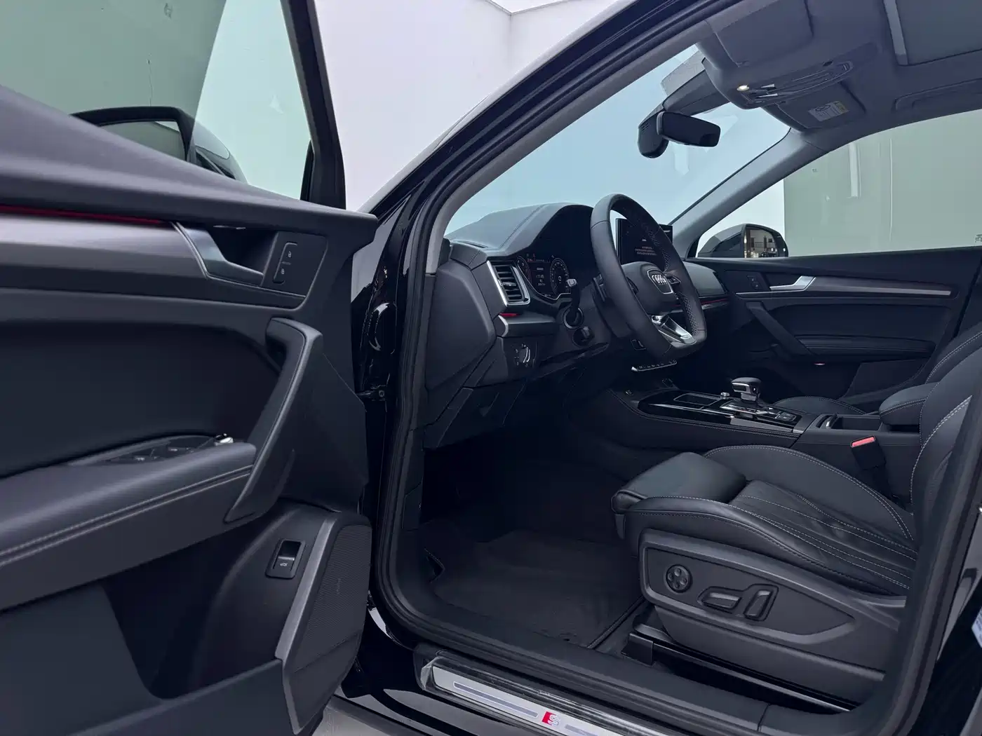Audi Q5L 2022 Facelift 40T Luxury Dynamic фото 5