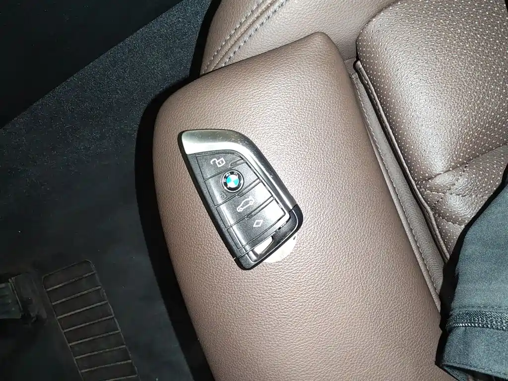 BMW i3 2022 eDrive 35 L фото 17