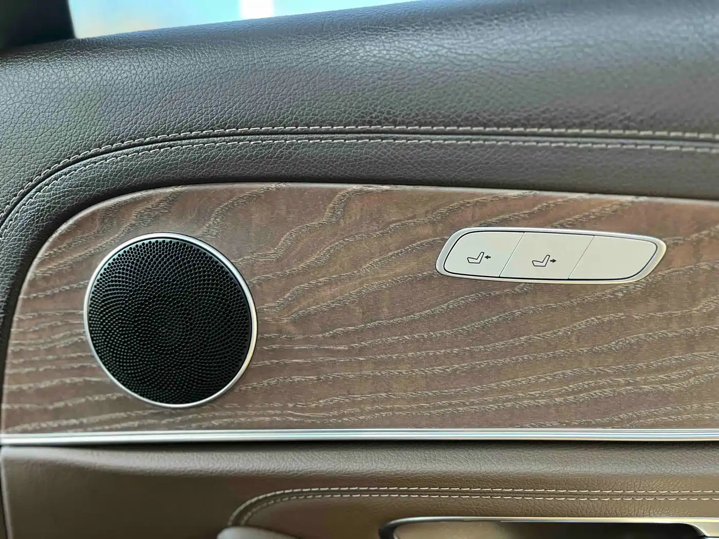 Mercedes-Benz E-Class 2019 E 300 L Fashion фото 14