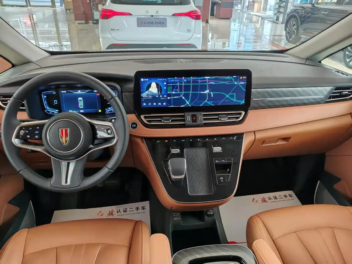 Hongqi HQ9 PHEV 2024 Model 2.0T AWD Business Edition фото 4