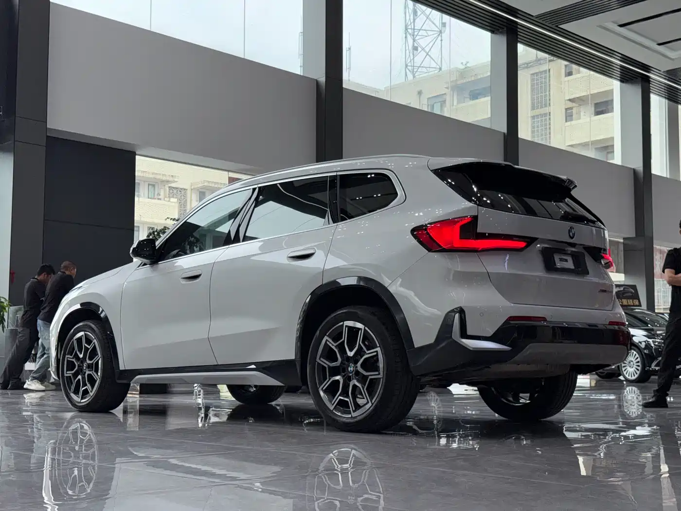 BMW X1 2023 sDrive25Li X Design Package фото 9