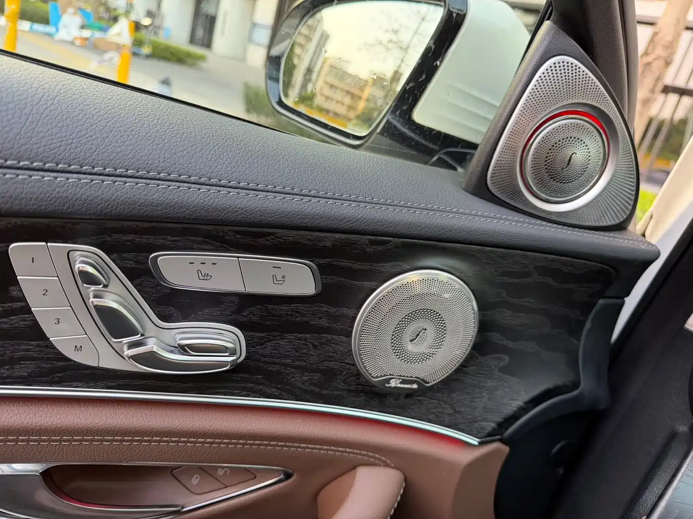 Mercedes-Benz E-Class 2016 E 300 L Sport Fashion Type фото 14