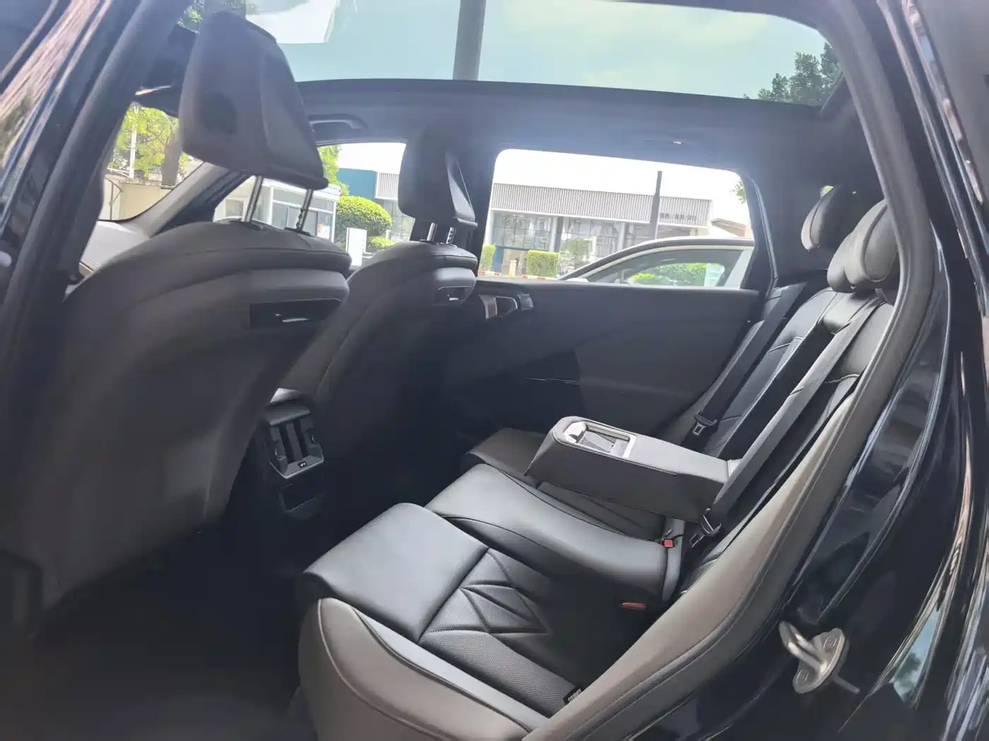 BMW X3 2025 xDrive25L Luxury Package фото 10