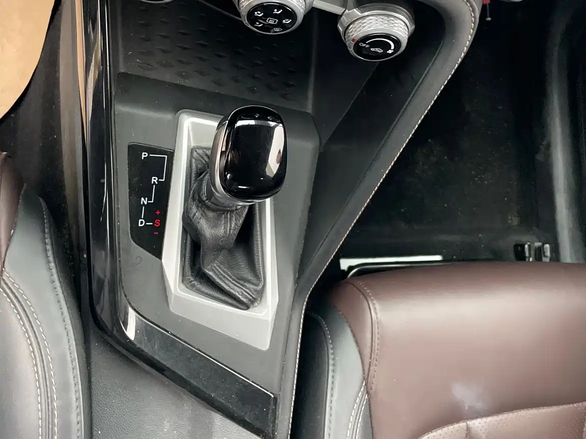 Changan CS15 2019 2019 1.5L Automatic Progressive China V