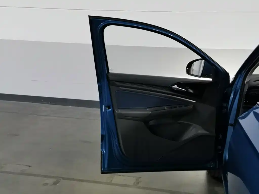 Фото 8 - Jetta VS7