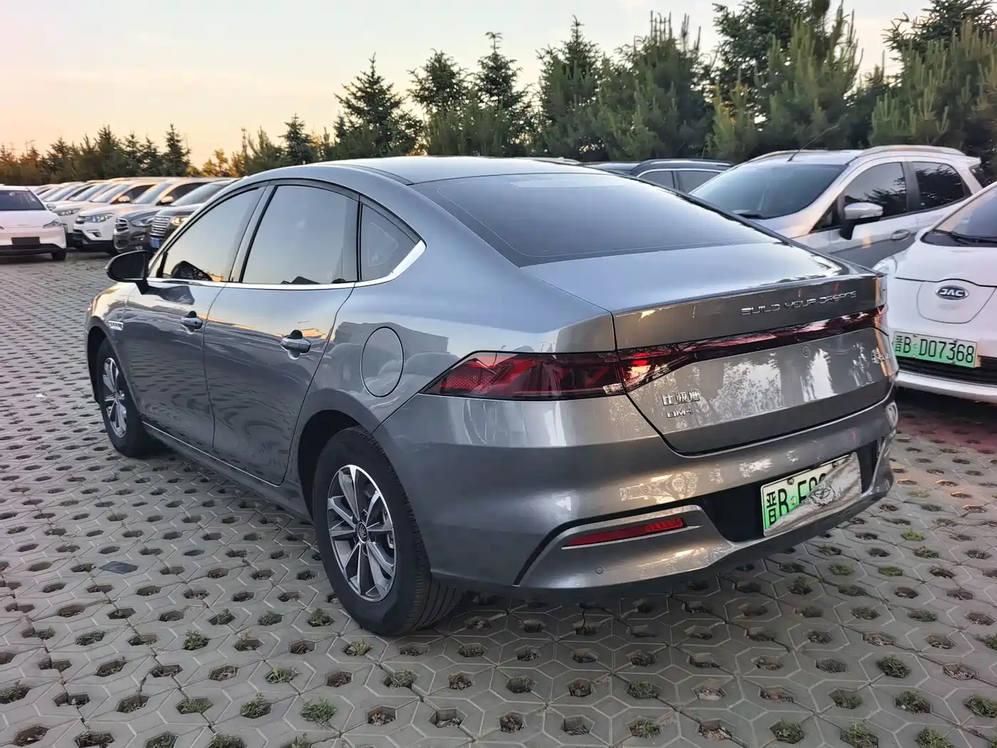 BYD Qin PLUS 2025 DM-i Smart Drive 55KM Leader фото 7