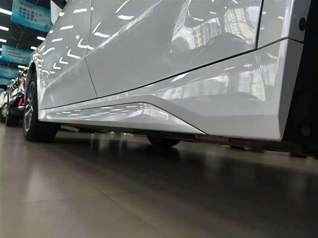 BMW iX1 2023 eDrive25L M Sport Package фото 22