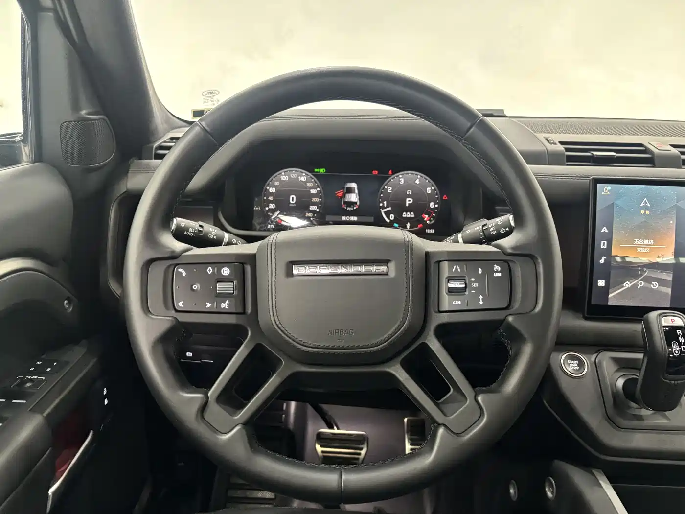 Land Rover Defender 2025 110 3.0T P400 X фото 16